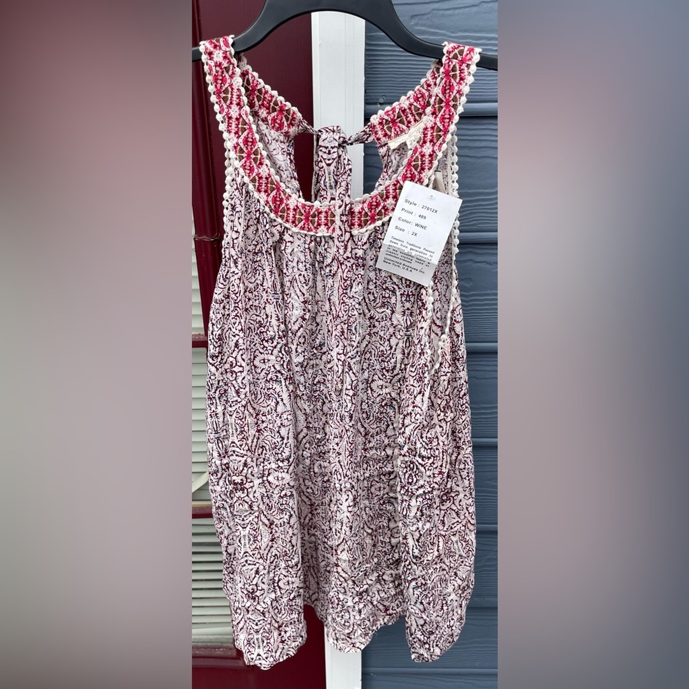 Rebellion Again lovely Wine printed loose swing tank top. 2X. Brand NEW !